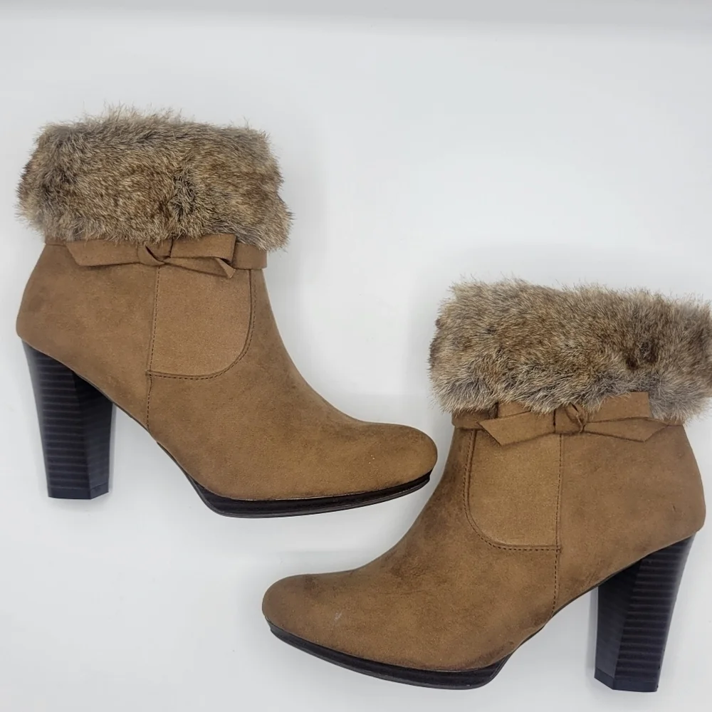 Dana Buchman heeled booties faux fur size 7 1/2